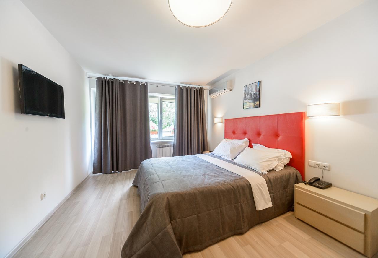 Partner Guest House Kiev Exteriör bild
